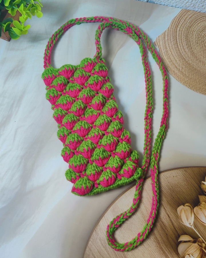 Textured Strawberry Mobile Pouch