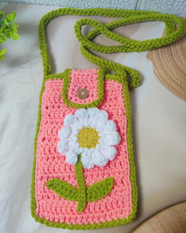 Textured Daisy Flower Mobile Pouch
