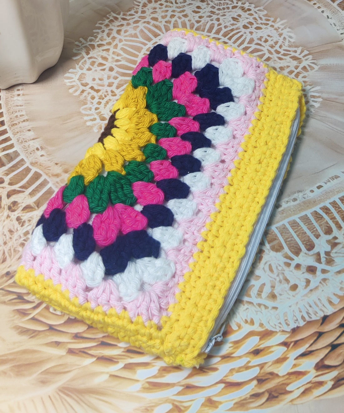 Granny Square Zipper Pouch